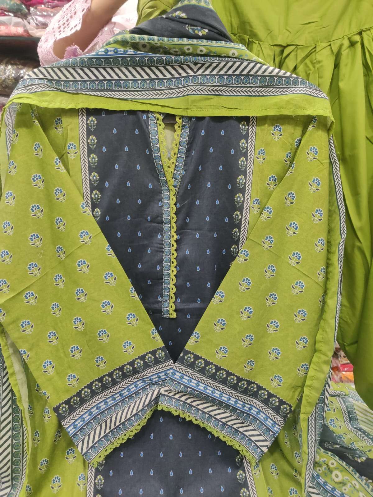 EXCLUSIVE BIN SAEED PRINTED LAWN 2025 by BIN SAEED